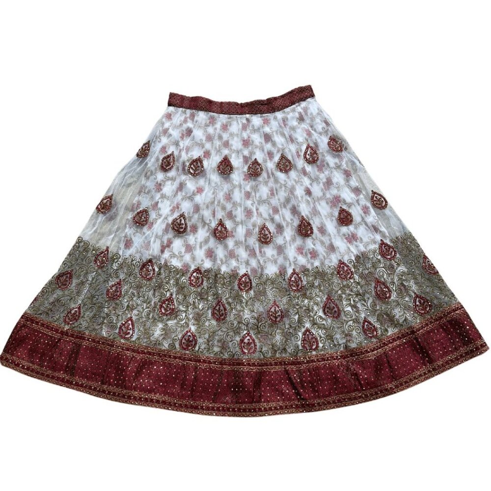 3 Piece Indian Lengha Set - Red/White/Gold Floral Detail - Picture 5 of 7